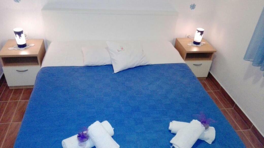 Apartment Peris 塞维德 外观 照片